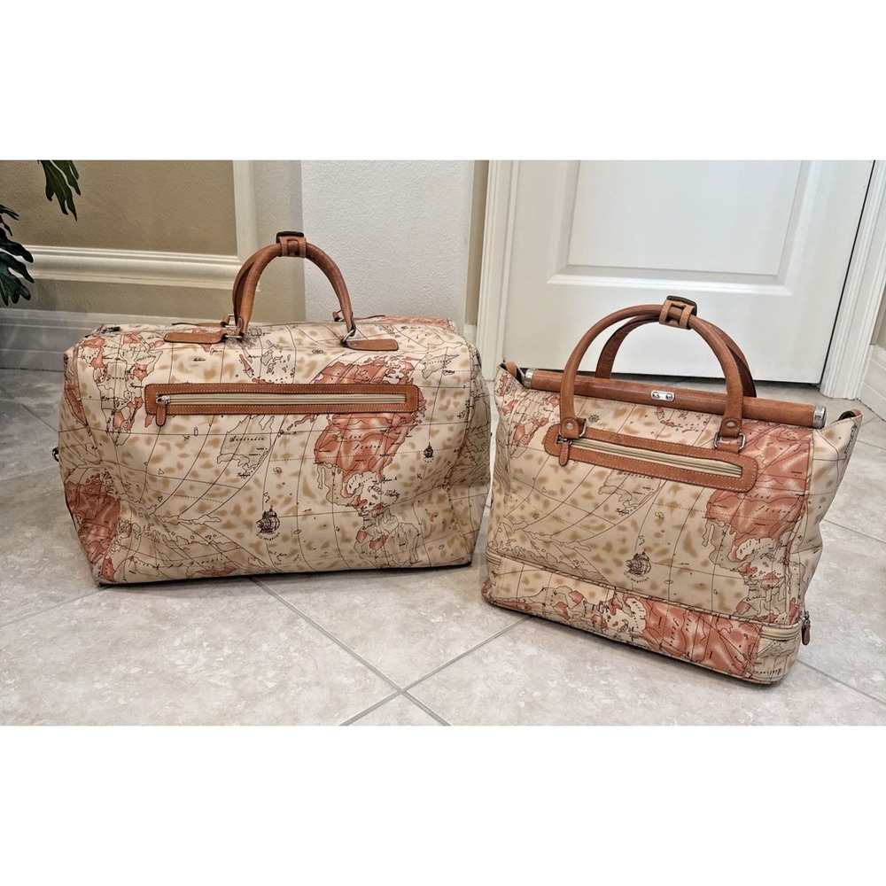 FRED'S‎ INT'L Set of 2 Wanderlust Map Travel Bag Carry-on Duffle Bag Weekenders - Picture 2 of 14